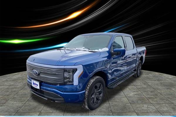 2022 Ford F-150 Lightning Lariat  SuperCrew