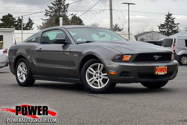 2011 Ford Mustang V6 Coupe