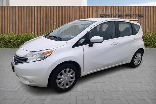 2016 Nissan Versa Note 1.6 SV Hatchback