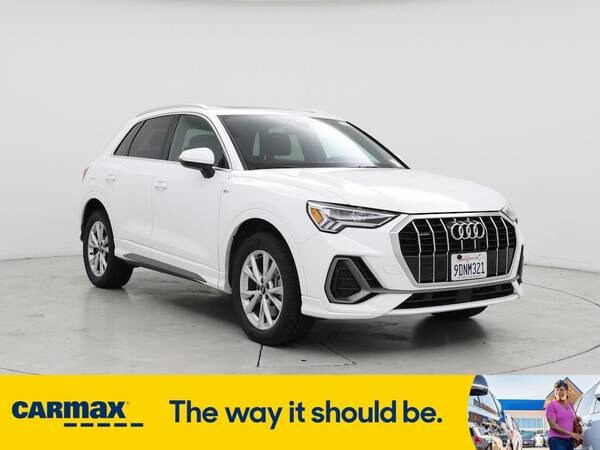 Audi Q3 with VIN: WA1DECF34P1036701