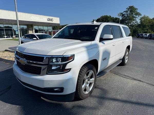 Chevrolet Suburban with VIN: 1GNSCHKC6GR186792