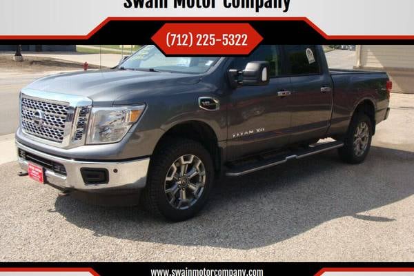 2018 Nissan Titan XD SV  Crew Cab