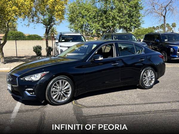 INFINITI Q50 with VIN: JN1EV7BR9NM341038