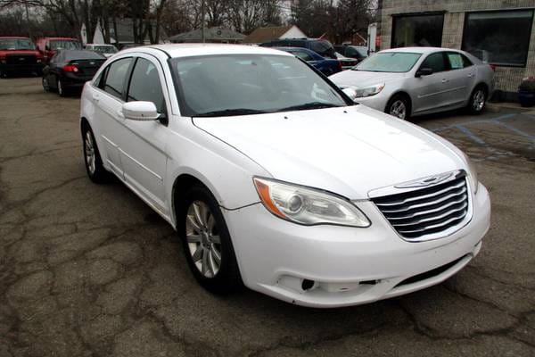 2013 Chrysler 200 Touring