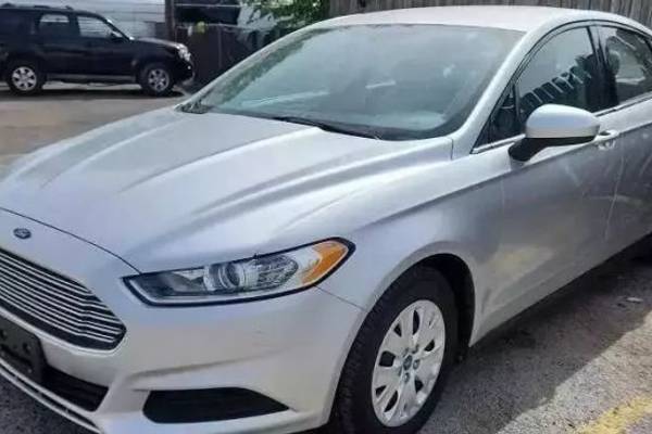 2014 Ford Fusion S