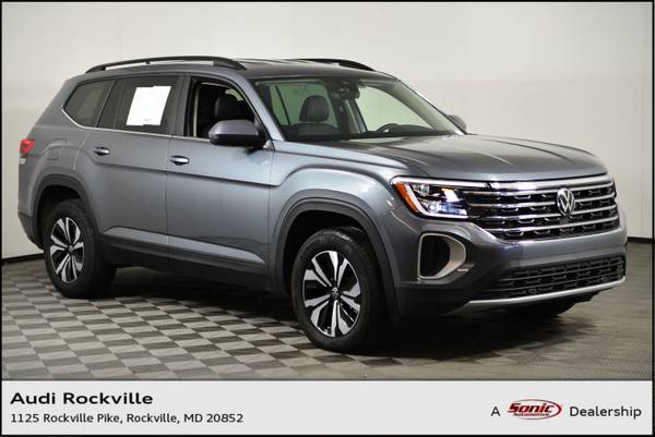 Volkswagen Atlas with VIN: 1V2DR2CA3RC583455