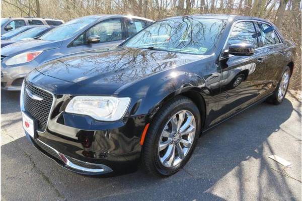 2019 Chrysler 300 Touring