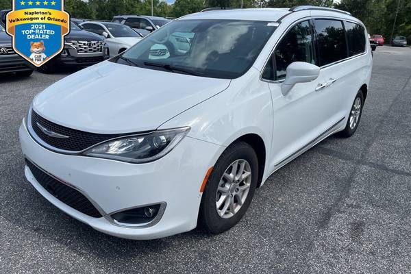 2020 Chrysler Pacifica Touring L