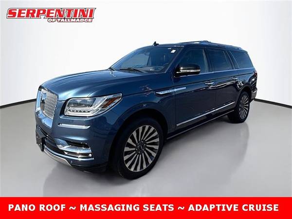 Lincoln Navigator with VIN: 5LMJJ3LT9KEL23745