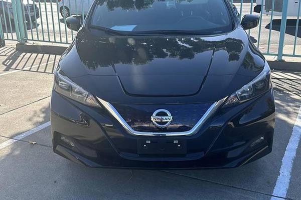 2021 Nissan LEAF SV Hatchback