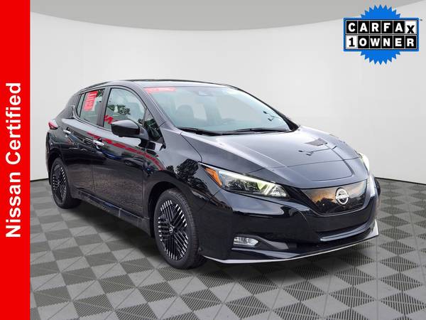 Nissan LEAF with VIN: 1N4CZ1CV2RC552360