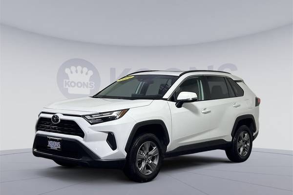 2024 Toyota RAV4 XLE