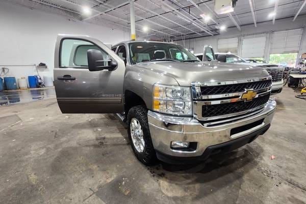 2012 Chevrolet Silverado 2500HD LT  Crew Cab