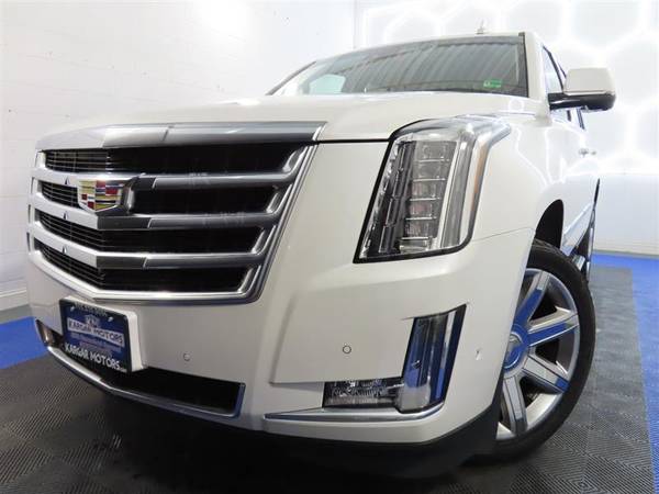 Cadillac Escalade with VIN: 1GYS4BKJ5LR237589