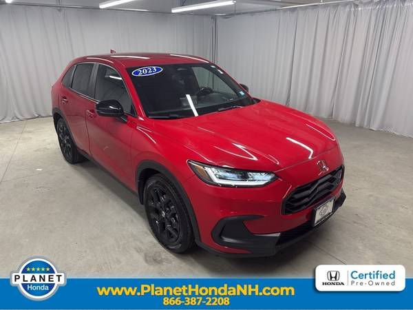 Honda HR-V with VIN: 3CZRZ2H5XPM726412