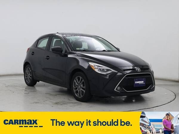 Toyota Yaris Hatchback with VIN: 3MYDLBJVXLY700814