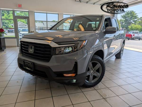 Honda Ridgeline with VIN: 5FPYK3F56PB065228