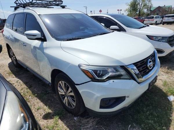 Nissan Pathfinder with VIN: 5N1DR2MN8KC580698