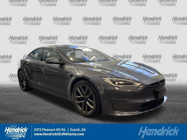 Tesla Model S with VIN: 5YJSA1E59MF436997