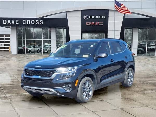 Kia Seltos with VIN: KNDEU2AA7P7442708