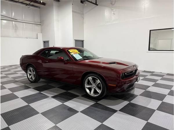 Dodge Challenger with VIN: 2C3CDZAG3HH502983
