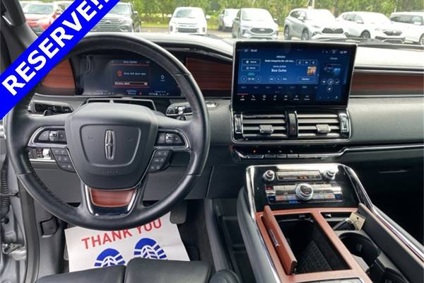 2023 Lincoln Navigator L Reserve