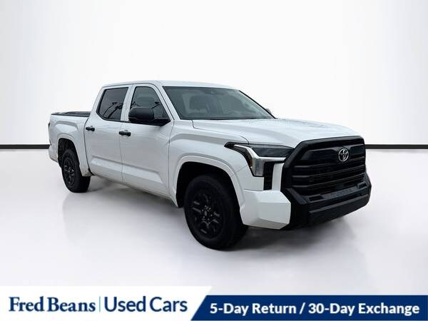 Toyota Tundra with VIN: 5TFKB5AB3NX002033