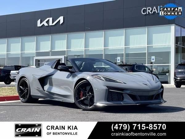 Chevrolet Corvette with VIN: 1G1YM3D4XR5501069