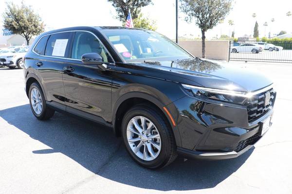Honda CR-V with VIN: 2HKRS4H41RH443712