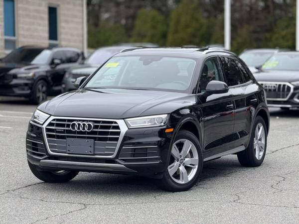 Audi Q5 with VIN: WA1ANAFY9J2006677