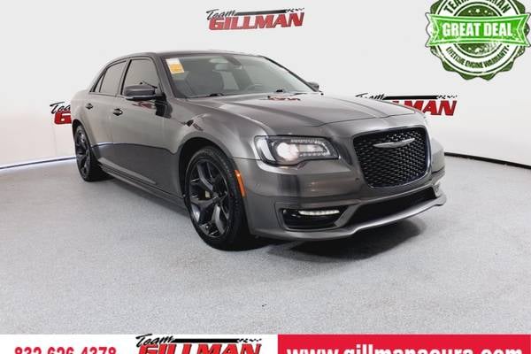 2022 Chrysler 300 Touring L