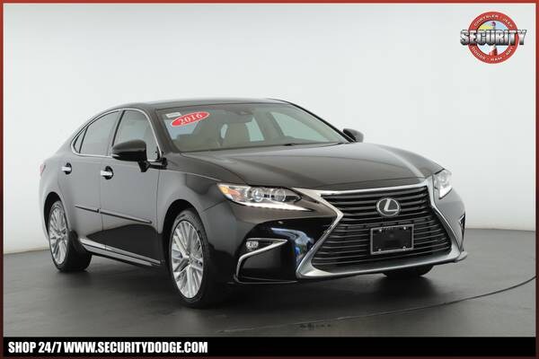 Lexus ES 350 with VIN: JTHBK1GG1G2211667