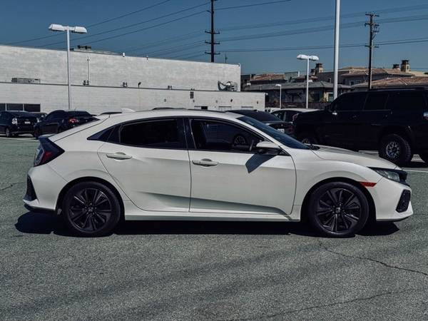Honda Civic with VIN: SHHFK7H69KU203493