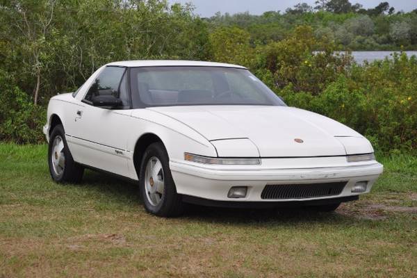 1990 Buick Reatta Base Coupe