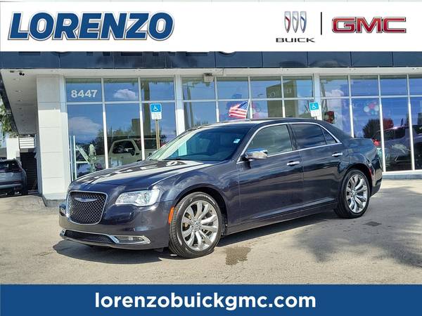Chrysler 300 with VIN: 2C3CCAEGXKH689421