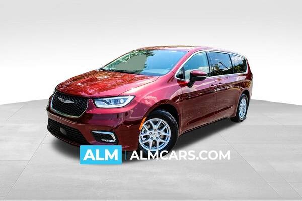 Chrysler Pacifica with VIN: 2C4RC1BG6PR560605