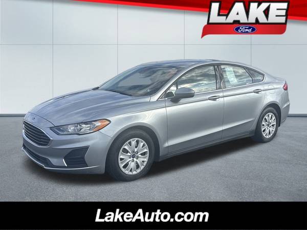 Ford Fusion with VIN: 3FA6P0G70LR128418