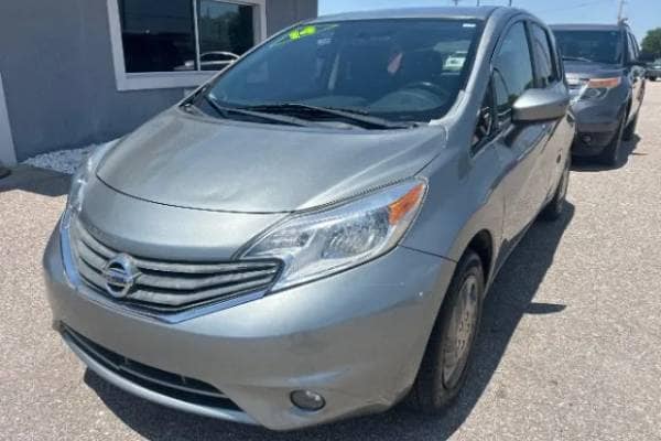 2014 Nissan Versa Note 1.6 SV Hatchback