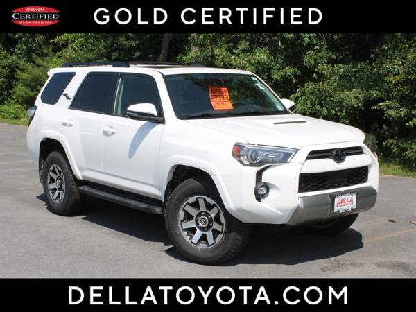 Toyota 4Runner with VIN: JTERU5JR7N6057737