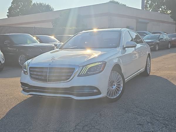 Mercedes-Benz S-Class with VIN: WDDUG8GB6KA493608