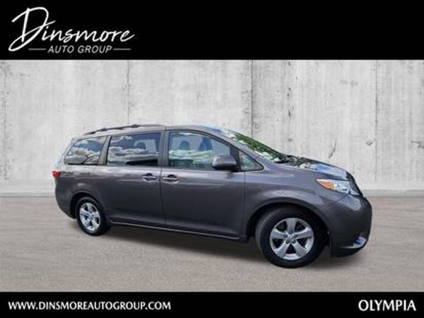Toyota Sienna with VIN: 5TDKK3DC5FS676684