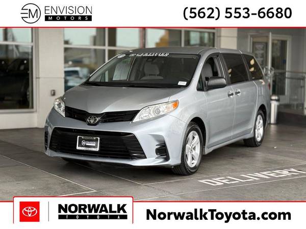 Toyota Sienna with VIN: 5TDZZ3DC2KS009124