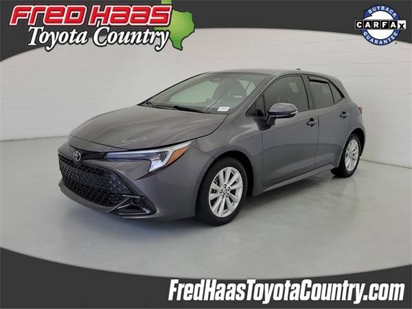 Toyota Corolla Hatchback with VIN: JTND4MBE1P3192197