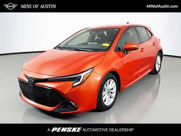 Toyota Corolla Hatchback with VIN: JTND4MBE6P3192096