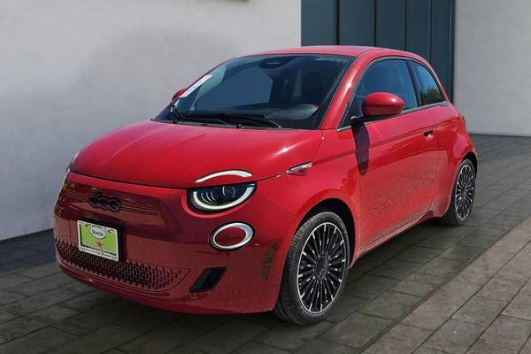 2024 FIAT 500e