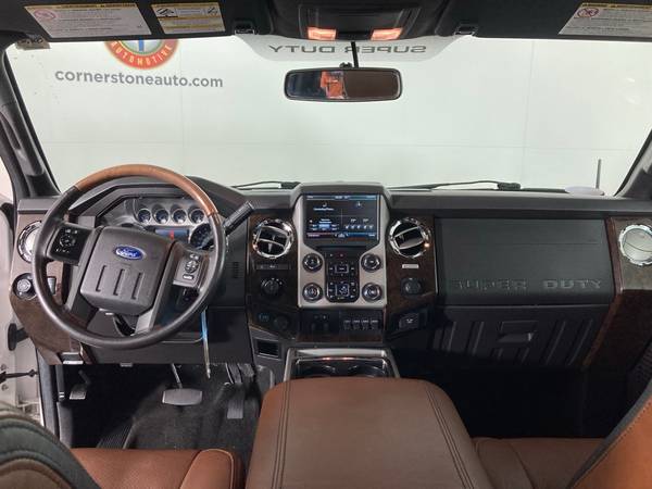 Ford F-350 Super Duty with VIN: 1FT8W3BT0GEB94827