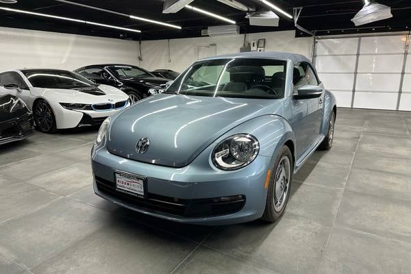 2016 Volkswagen Beetle Convertible 1.8T Denim PZEV