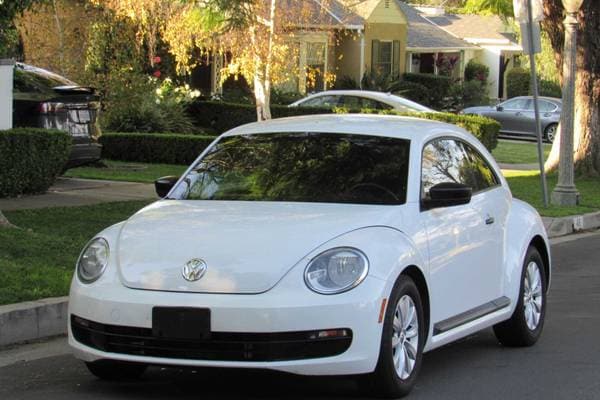 2015 Volkswagen Beetle 1.8T Classic Hatchback