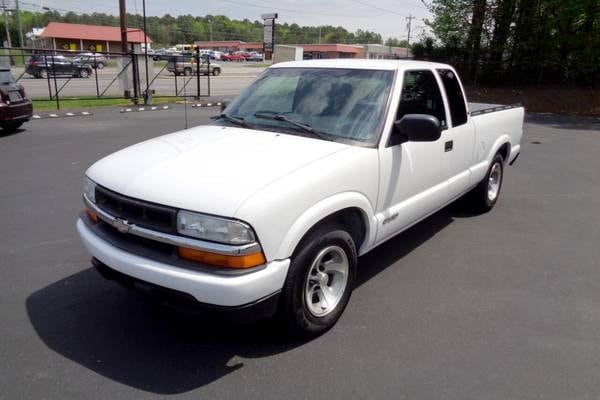 2002 Chevrolet S-10 LS  Extended Cab