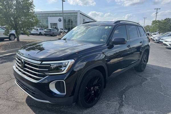 2024 Volkswagen Atlas SE w/Technology